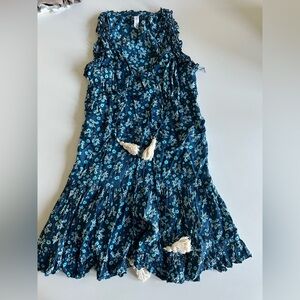 Floral Blue Dress cool change medium gently used